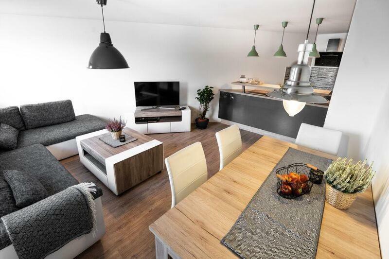 Old Town Luxury Apartment In Heart Of Bratislava Luaran gambar